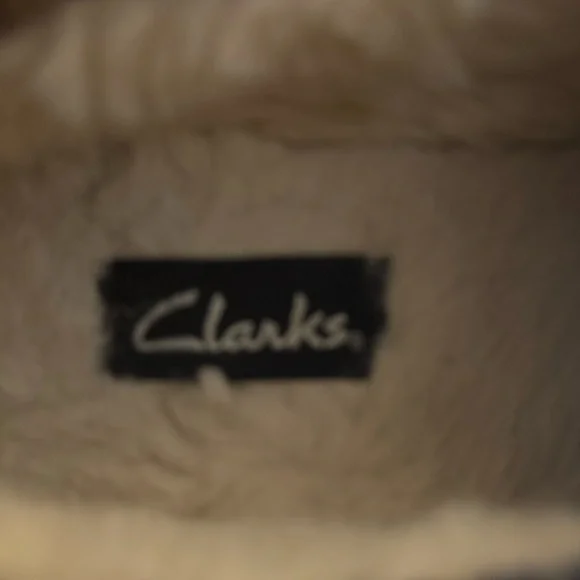 Clarks Women's Navy and Tan Slippers - Picture 4 of 5